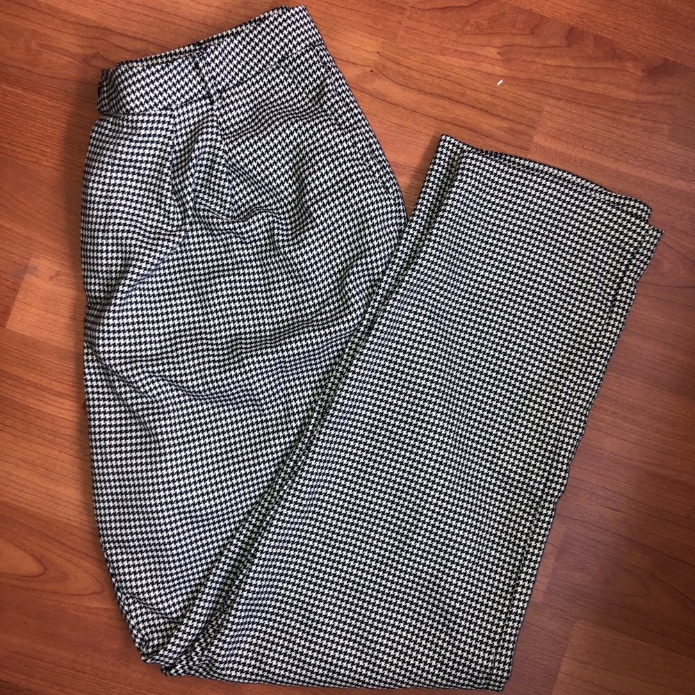 FOREVER 21 pleated pants